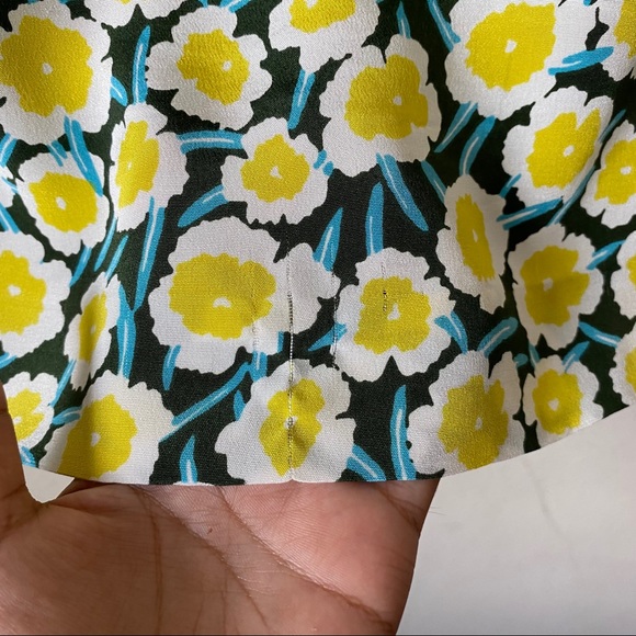 Diane von Furstenberg Grania Silk Floral Blouse M - Picture 7 of 7